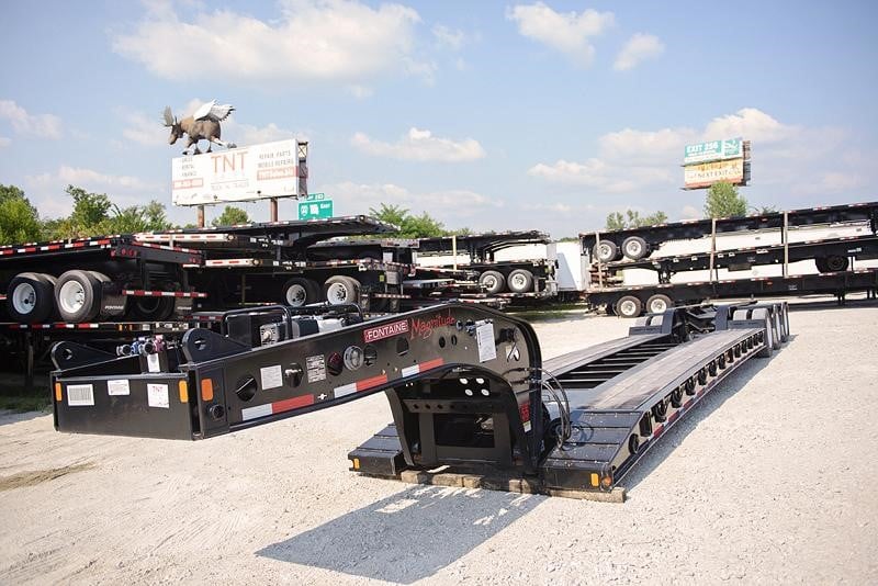 2025 FONTAINE (QTY: 6) 55 TON HYDRAULIC DETACHABLE LOWBOY - image 3 of 6