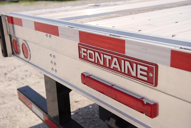 2018 FONTAINE 53x102 container lock drop CA legal rear axle slid - image 6 of 6