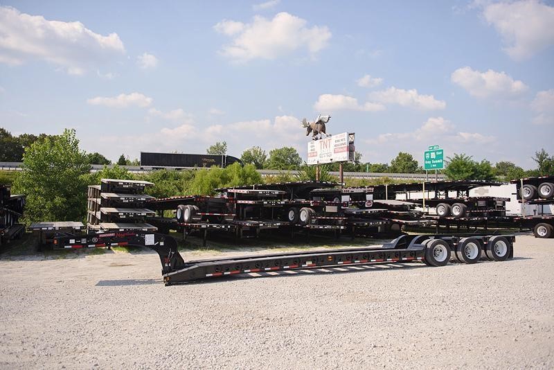 2025 FONTAINE (QTY: 6) 55 TON HYDRAULIC DETACHABLE LOWBOY - image 1 of 6