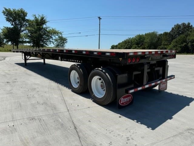 2025 DORSEY (QTY:7) 48' STEEL FLATBED SLIDING TANDEM - image 4 of 6