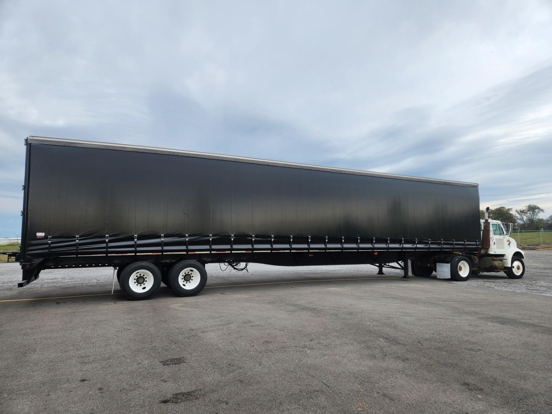 2016 UTILITY 53' TAUTLINER CURTAIN SIDE - image 1 of 5